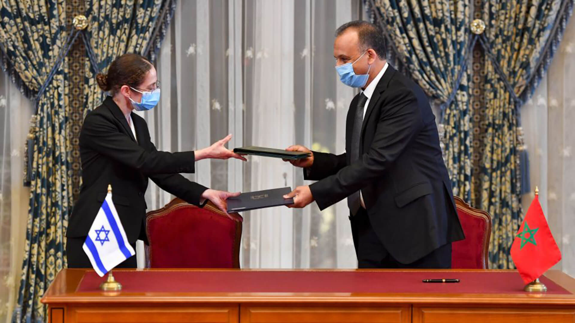  المبادلات التجارية المغربية الإسرائيلية تحقق ارتفاعا قياسيا بـ94 في المائة.. والعلاقات الاقتصادية تشمل الصحة والفلاحة والسياحة 