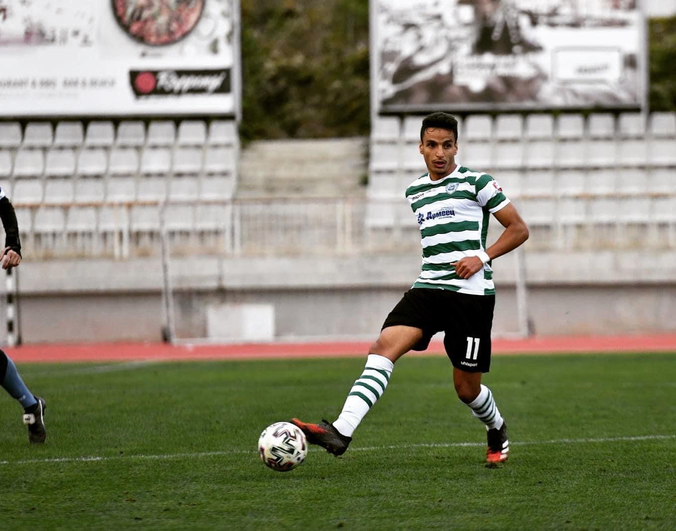  قادما من القوة الجوية العراقي.. الجزائري بوكاسي أولى تعاقدات الرجاء الصيفية 