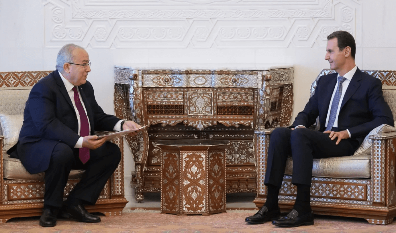  بشار الأسد عند لقائه لعمامرة: آمل في اثراء التعاون الثنائي بين سوريا والجزائر 