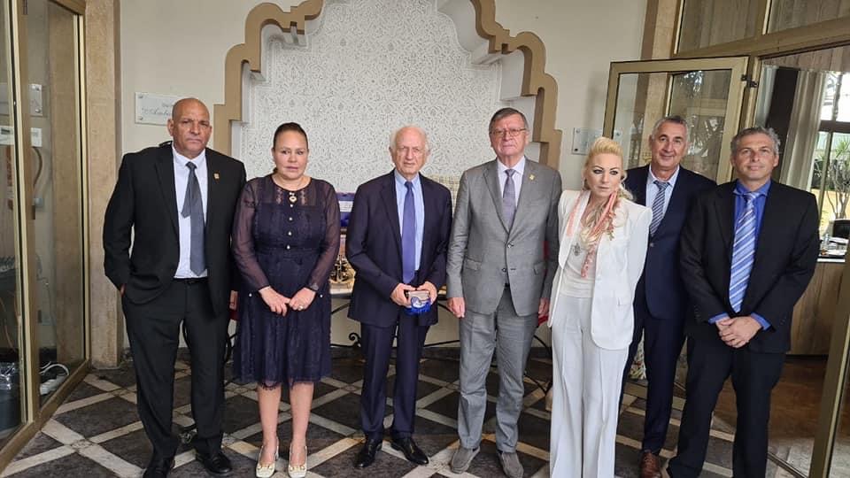 بحضور أزولاي.. الجامعة الملكية المغربية لكرة الطائرة توقع اتفاقية تعاون مع الاتحاد الإسرائيلي للعبة