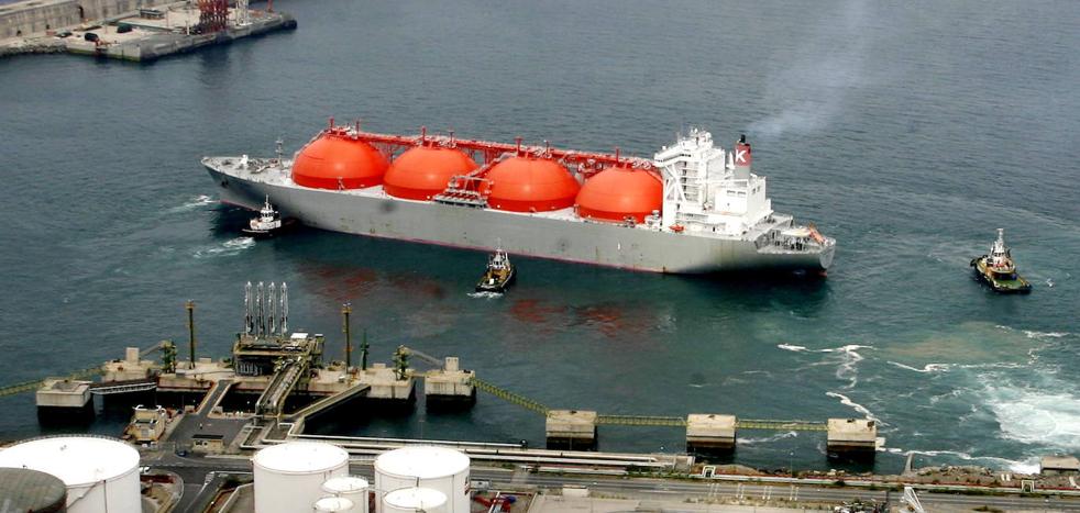  في عز الحرب على أوكرانيا.. إسبانيا تشتري الغاز الروسي أكثر من الغاز الجزائري بعد موقفها الداعم للحكم الذاتي في الصحراء 