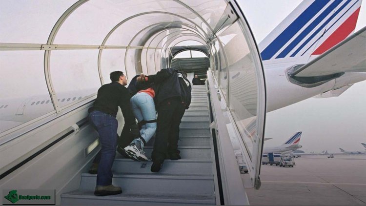 الحكومة الفرنسية تنوي طرد أيّ أجنبي ارتكب "أعمالا خطيرة" مهما كانت وضعية إقامته