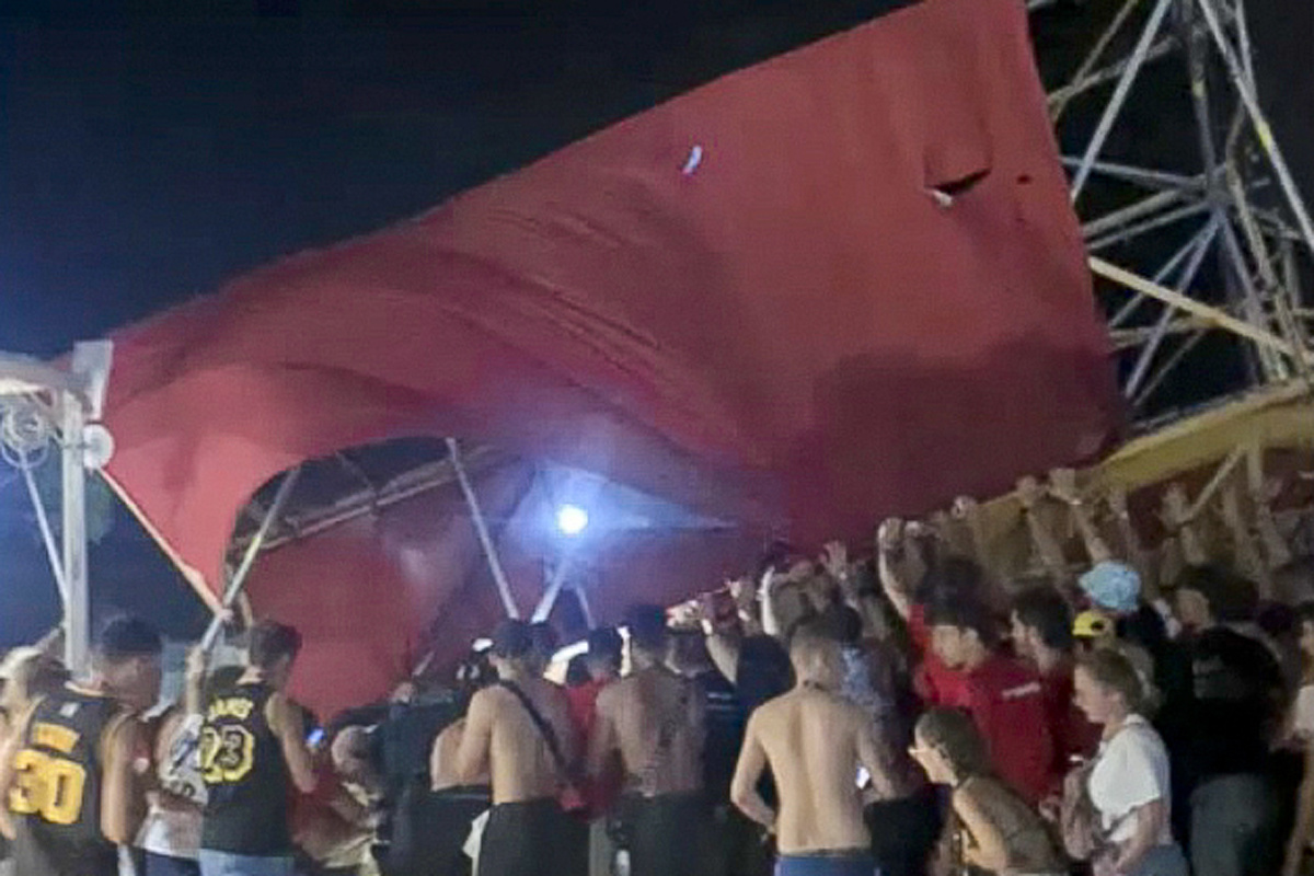 إسبانيا.. قتيل وعشرات الجرحى في مهرجان موسيقي اجتاحته رياح عاتية