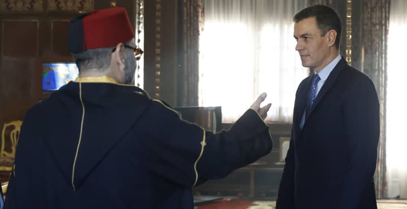 الداخلية الإسبانية: تراجع أعداد المهاجرين غير النظاميين الواصلين إلى سبتة ومليلية منذ لقاء سانشيز بالملك محمد السادس