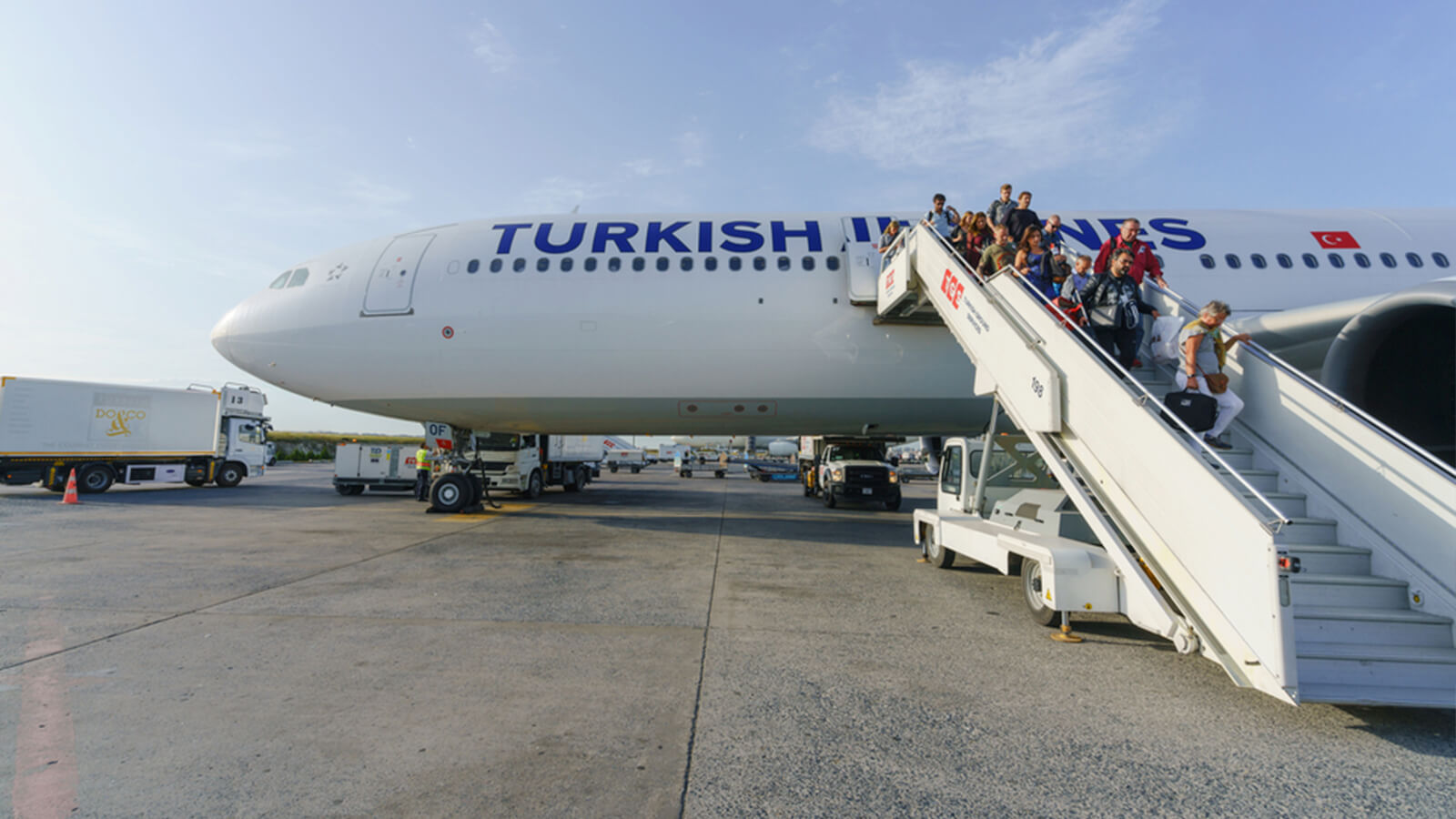 الأسفار تبلغ ذروتها داخليا بملايين السياح.. وخارجيا المغاربة يحجزون بقوة وجهة مصر وتركيا