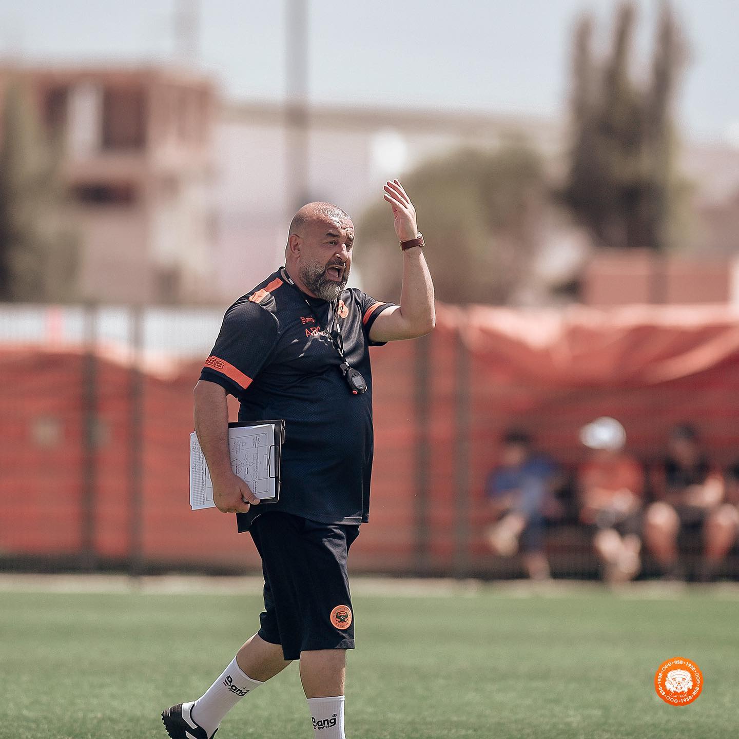  بنشيخة: مباراة السوبر الإفريقي بين نهضة بركان والوداد أعطت صورة تليق بسمعة كرة القدم المغربية 