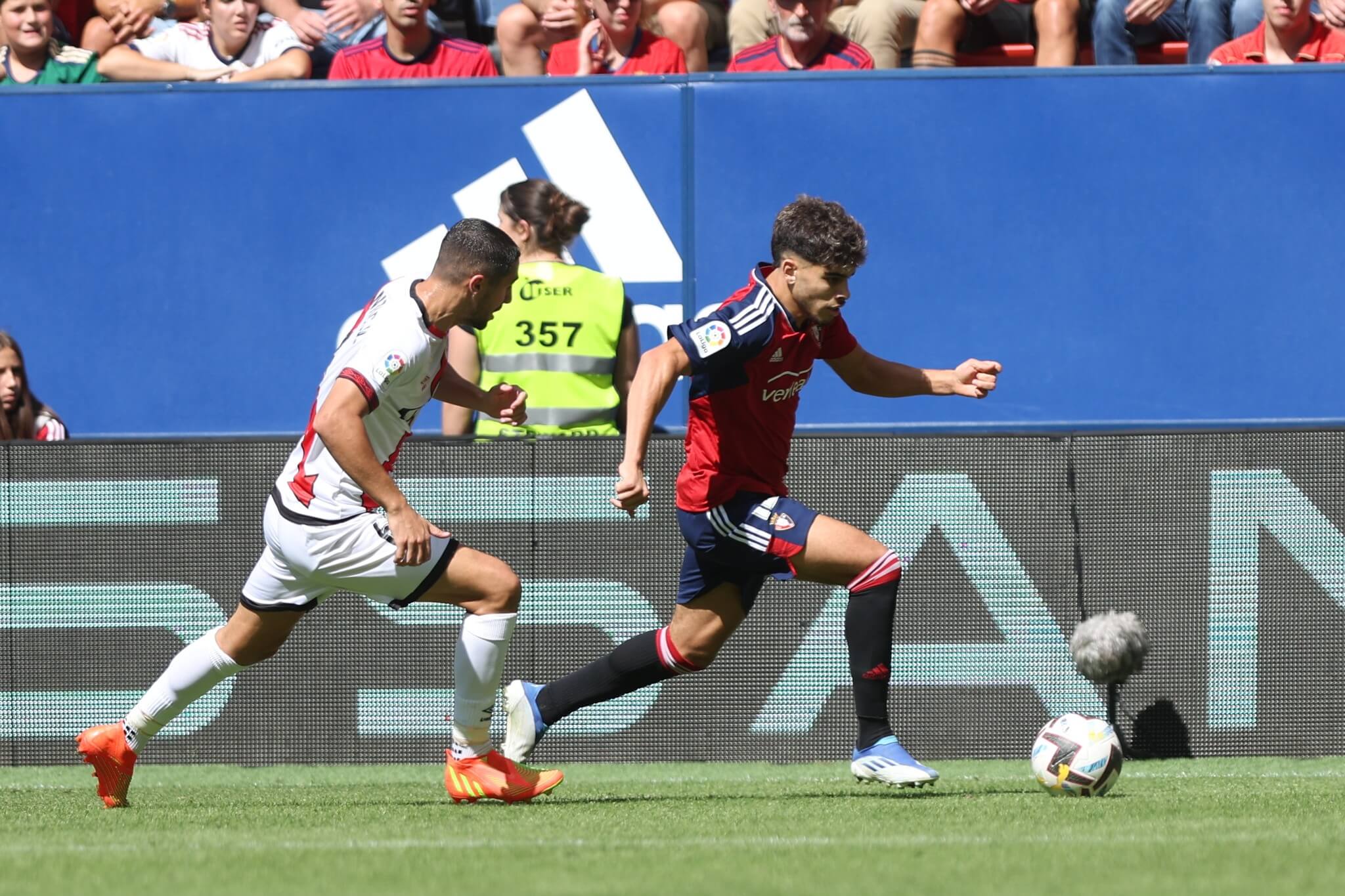  الزلزولي يقود أوساسونا إلى سكة الانتصارات بعد فوز على "رايو فاييكانو" 