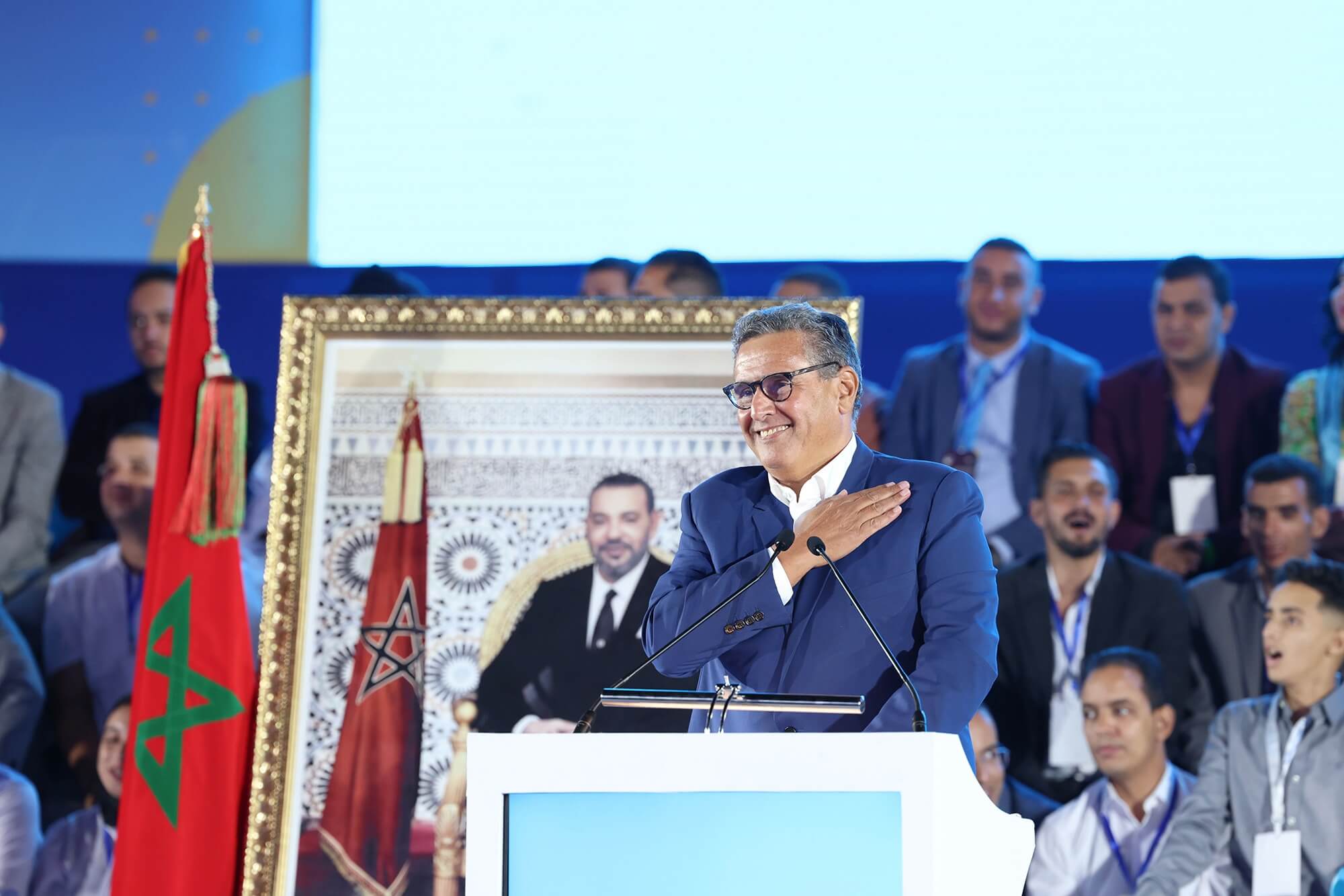 جدل قانوني وبيان توضيحي بعد المطالبة بإقالة أخنوش من المجلس الجماعي لأكادير لغيابه المستمر عن دوراته