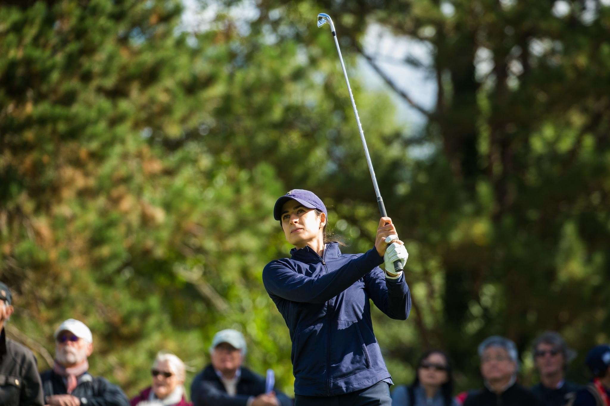 المغربية إيناس لقلالش تصنع التاريخ كأول عربية تتوج في جولة الغولف الأوروبية