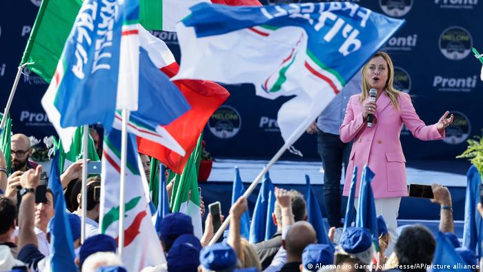  حزب "أخوة إيطاليا" اليميني المتطرف يتصدر نتائج الانتخابات الإيطالية 