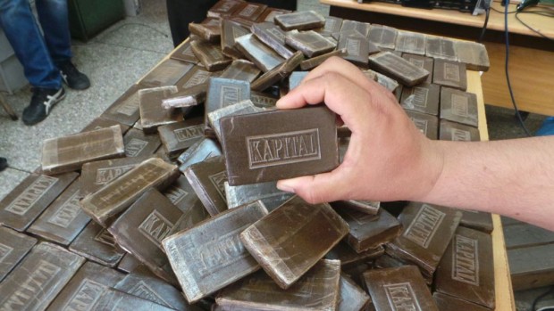 حجز 24.2 كلغ من مخدر الشيرا بمعبر باب سبتة