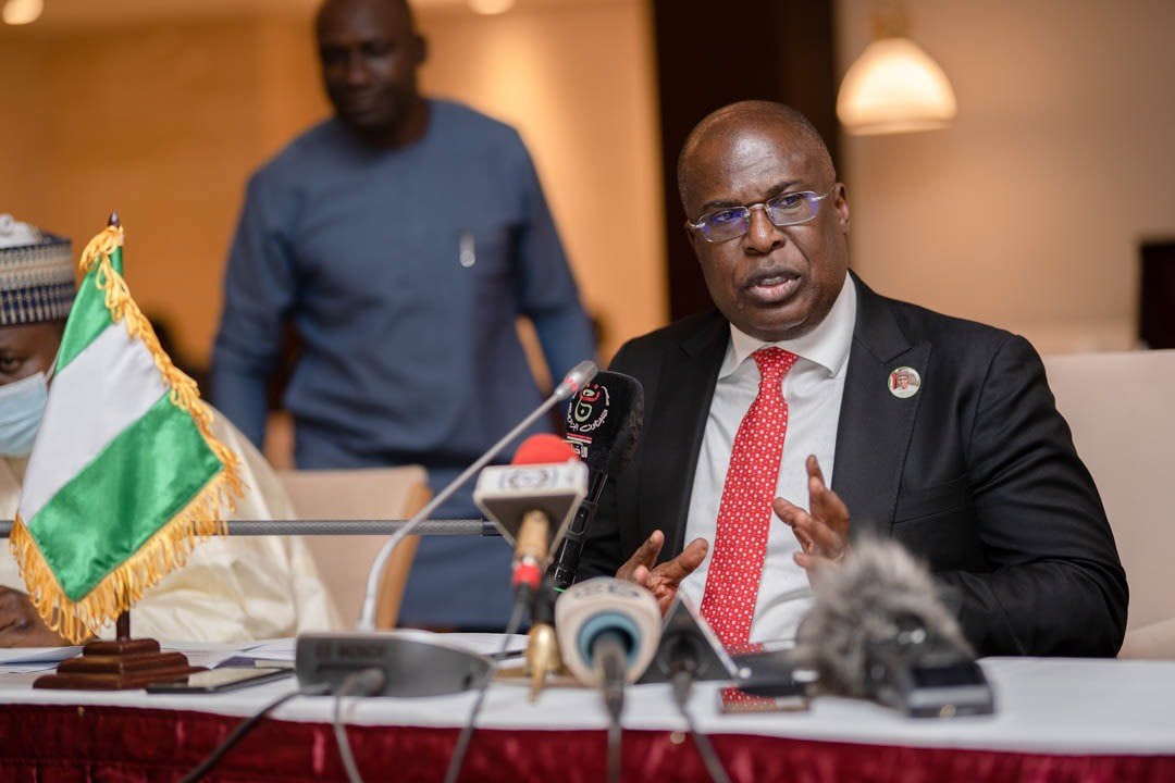 وزير الموارد البترولية النيجيري يَحسم قرار بلاده في مشروع خط أنبوب الغاز إلى أوروبا وإن كان سَيمُر عبر الجزائر أو المغرب