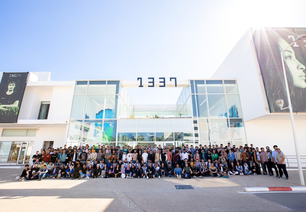 الفرع الثالث لمدرسة 1337 الذي أنشئ من طرف مجموعة طنجة المتوسط يستقبل دُفْعَتَهُ الأولى من الطلبة