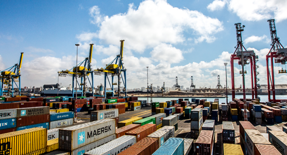  ميناء الدار البيضاء يرتبط بـ27 خطا منتظما مباشرا مع أكثر من 85 ميناء حول العالم 