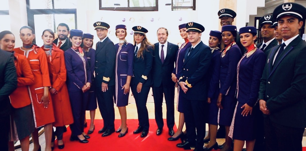  خلاف بين كبار مَسؤولي الخطوط الملكية المغربية حول ألوان الزي الجديد للشركة.. ومصدر من داخل "لارام": هذا "عبث فردي" للمدير بهوية الشركة وبألوان المملكة 