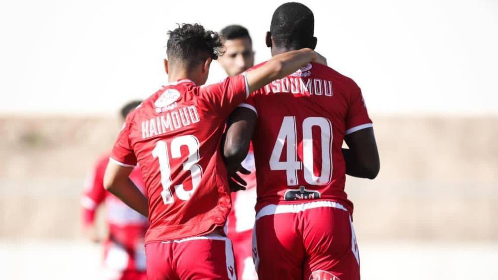  الوداد يَهزم الرجاء في "ديربي البيضاء" 