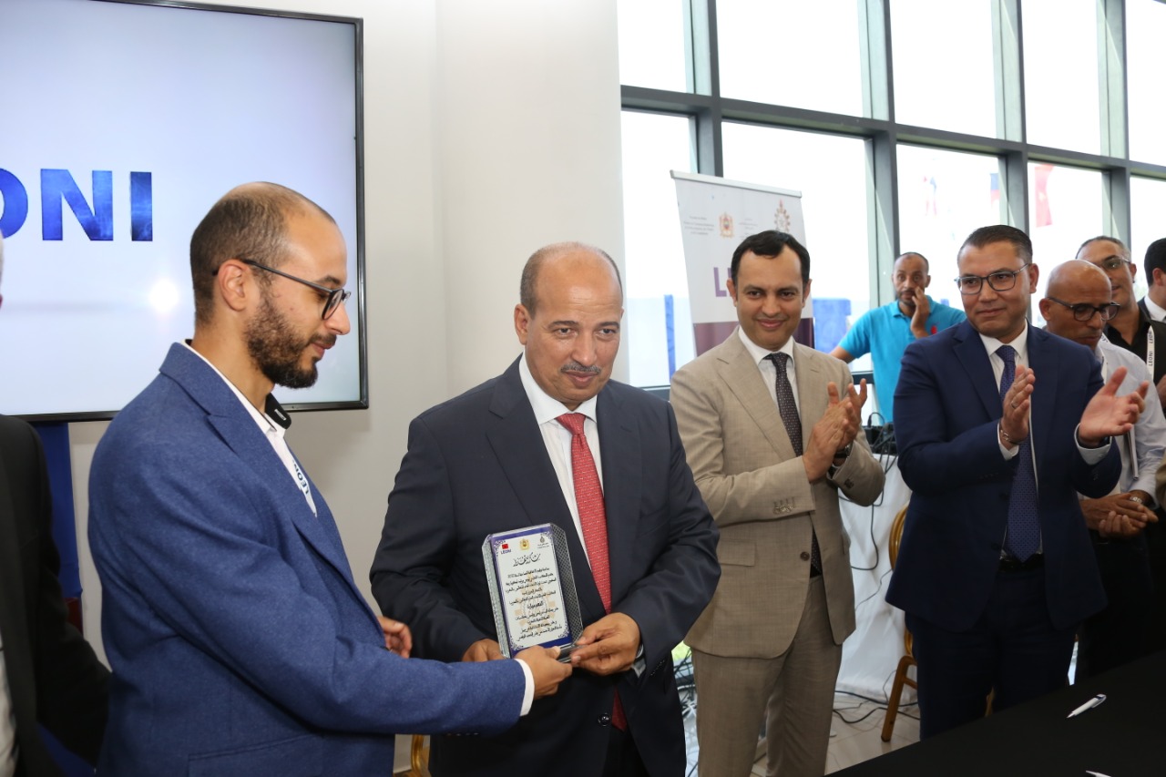 التوقيع على اتفاقية شغل جماعية بين شركة ليوني المتخصصة في أسلاك السيارات والاتحاد العام للشغالين بالمغرب