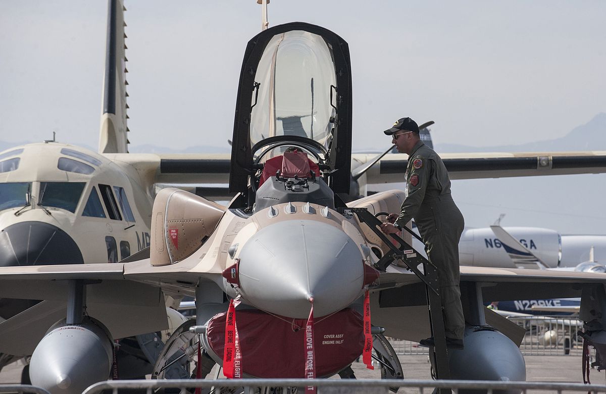 للرفع من فعاليته العسكرية في الجو.. المغرب يُسارع الخطى نحو "توطين" قطاع صيانة الطائرات