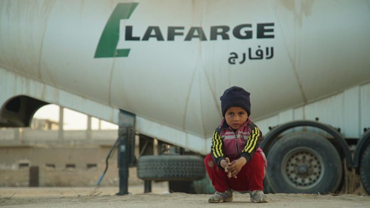 لدعمها تنظيم داعش.. محكمة أمريكية تفرض غرامة بقيمة 778 مليون دولار على شركة "لافارج" الفرنسية