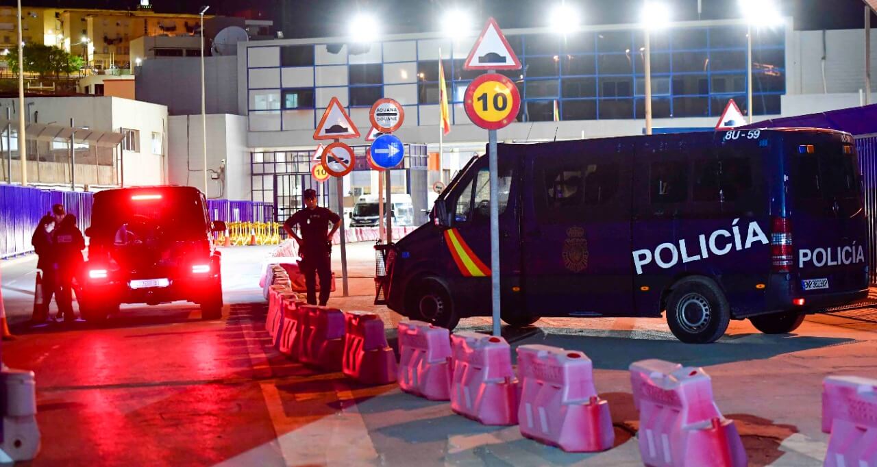  إسبانيا ترفع الشروط الصحية لولوج سبتة ومليلية.. و"فيفاس" يطالب بإبقاء شرط "الفيزا" 