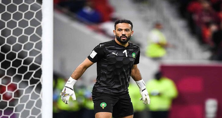  الركراكي يَطمَئن على الزنيتي بعد العملية الجراحية التي قام بها على الزائدة الدودية 