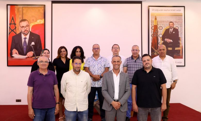 استقالة "الذراع الأيمن" لرئيس الرجاء بسبب المتابعة القضائية.. والنائب الثالث يتخلى عن منصبه لأسباب شخصية