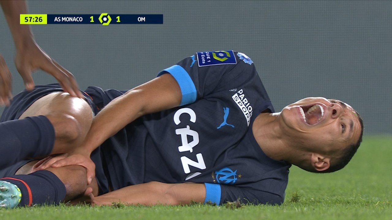  الدولي المغربي أمين حاريت يتعرض لإصابة بليغة قبل ساعات من سفره لقطر من أجل المشاركة "المونديال" 