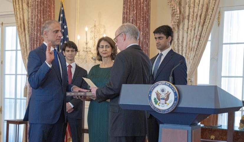 بينيت تالوار يؤدي يمين تعيينه سفيرا للولايات المتحدة في الرباط ويؤكد: بايدن يُعطي قيمة كبيرة للعلاقات الاستراتيجية مع المغرب