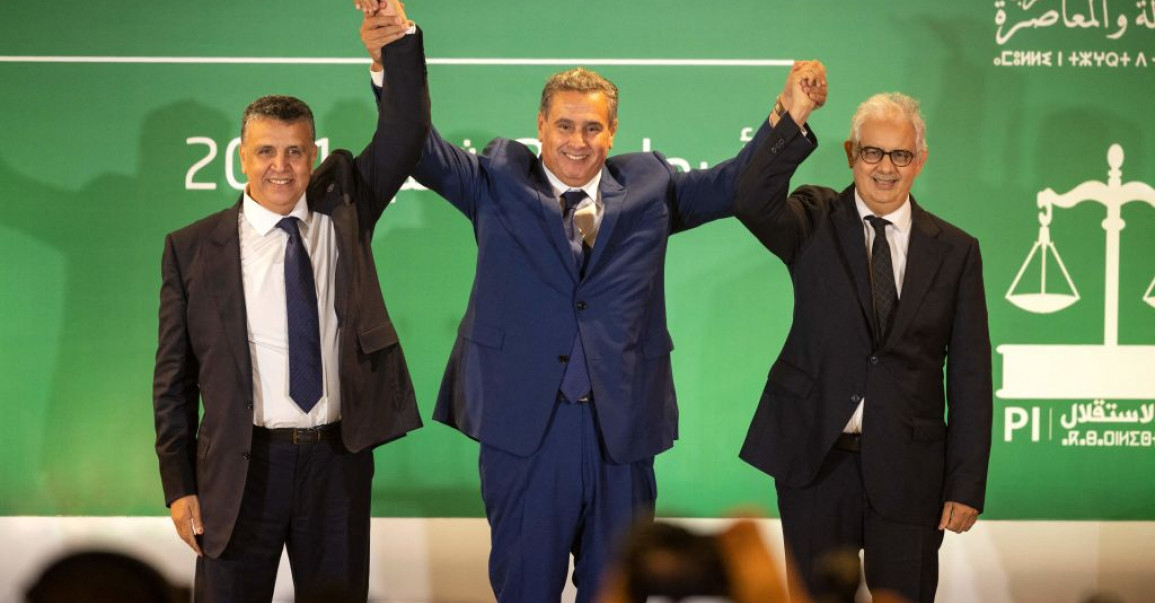  حكومة أخنوش تتجاهل توصية مجلس المنافسة بفرض ضريبة استثنائية على شركات المحروقات في مشروع قانون المالية 