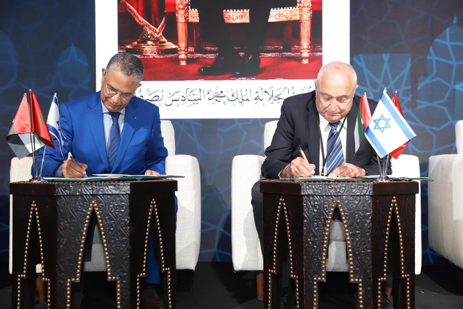  بسبب أزمة المياه.. المكتب الوطني للكهرباء والماء الصالح للشرب يلجأ لخبرة إسرائيل في مجال تحلية ماء البحر 