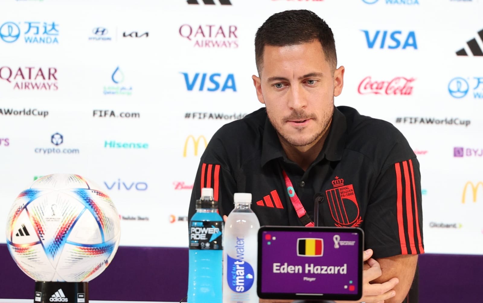  هازارد للصحيفة: علمنا بإصابة أحد عناصر المنتخب المغربي.. والمباراة معقدة والضغط على المنتخبين 