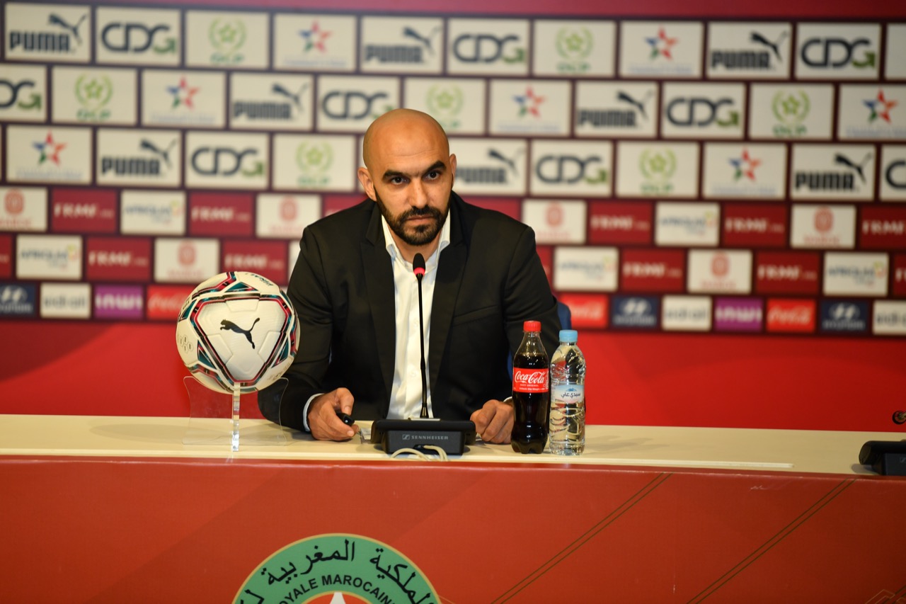 الركراكي يعقد السبت المقبل ندوة صحفية للحديث عن مواجهتي الرأس الأخضر وجنوب افريقيا