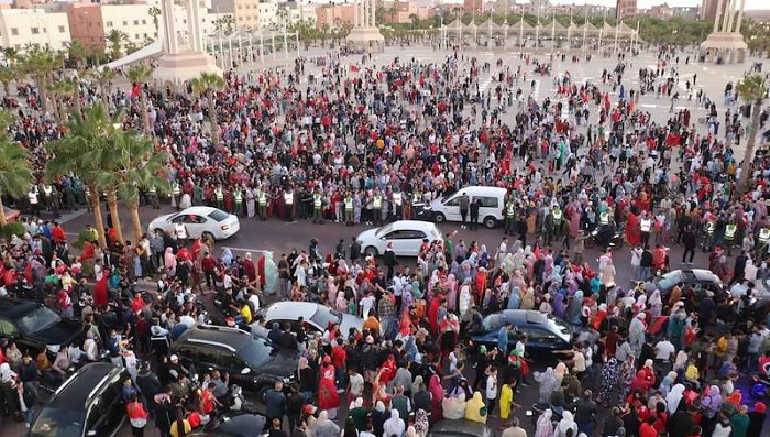 احتفالات في الصحراء بتأهل المنتخب المغربي.. "المونديال" ينسف الكثير من روايات "البوليساريو" بالمنطقة