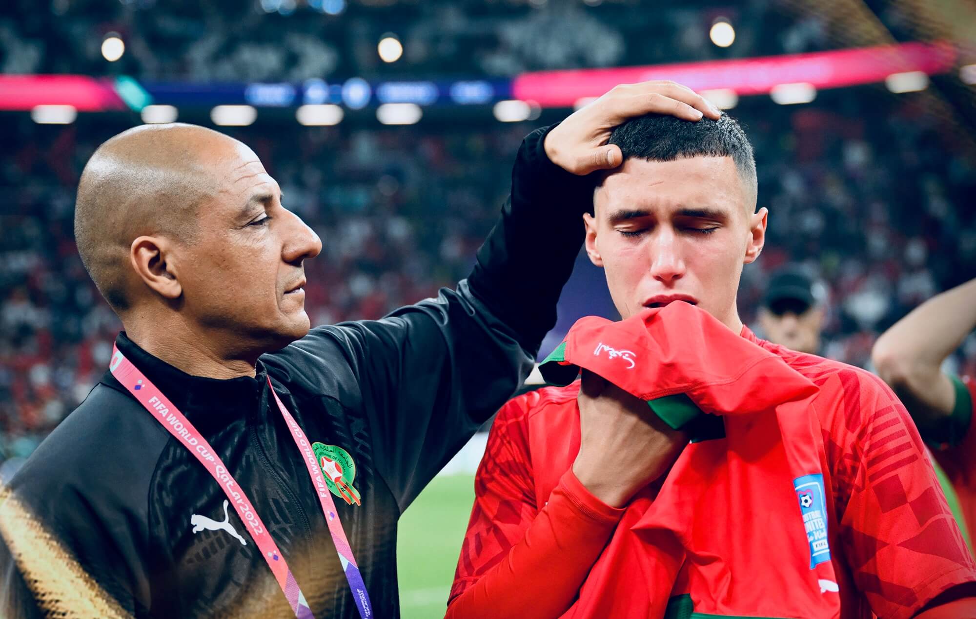 بَين نِيّة لاعبي المنتخب وقِلّة نيّة بَعض السياسيين