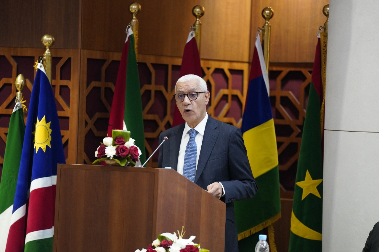 رئيس مجلس النواب في افتتاح أشغال حوار البرلمان الإفريقي الثاني للشباب: قارتنا تحتاج لتصميم جماعي لإسعاد شعوبها عوض الإنفاق على مراكمة الأسلحة الكاسدة وزرع الأوهام لدى الشعوب