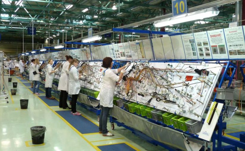  مجموعة "سوميتومو" اليابانية تعتزم استثمار 196 مليون دولار بالمغرب لإطلاق 9 مشاريع لتصنيع الأسلاك الكهربائية ومكونات السيارات 