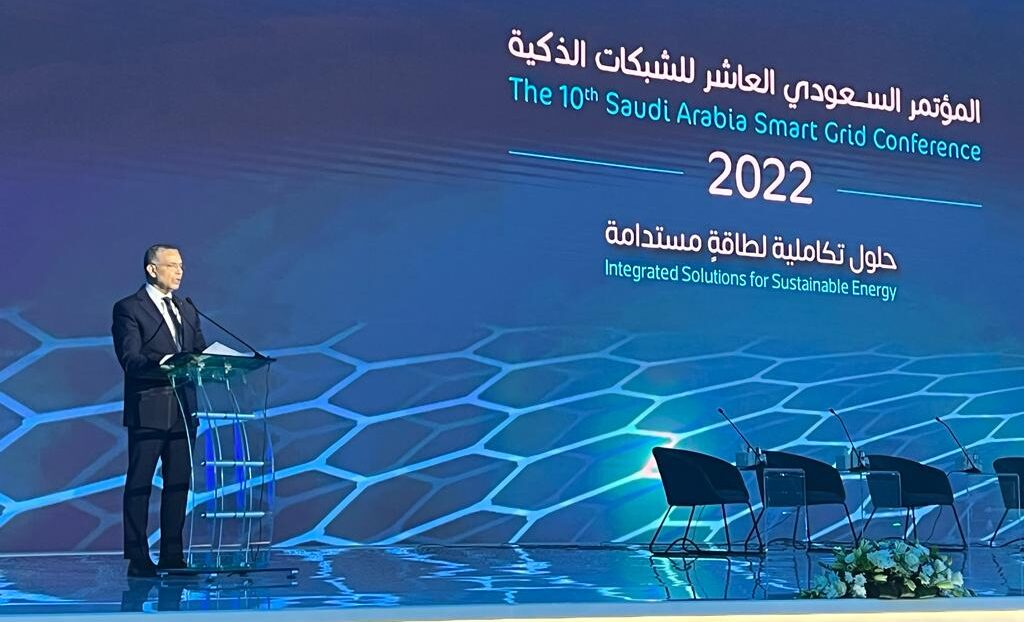 عبد الرحيم الحافظي يبرز بالرياض دور الشبكات الذكية في تحديث المنظومات الكهربائية