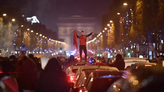 سلطات باريس تعتزم إغلاق "الشانزيليزيه" تفاديا لأحداث عنف عقب مباراة المغرب وفرنسا في مونديال قطر