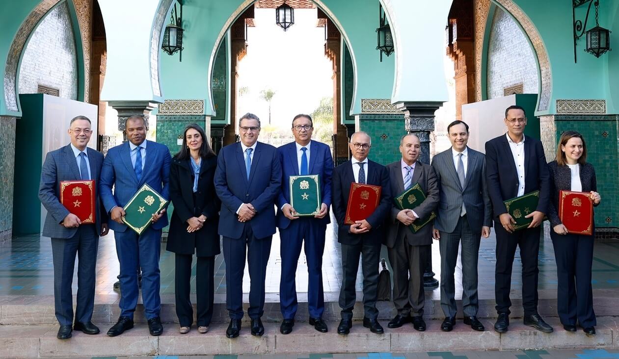  أخنوش يشرف على توقيع محضر اتفاق بين الحكومة والمركزيات النقابية التعليمية الأكثر تمثيلية 