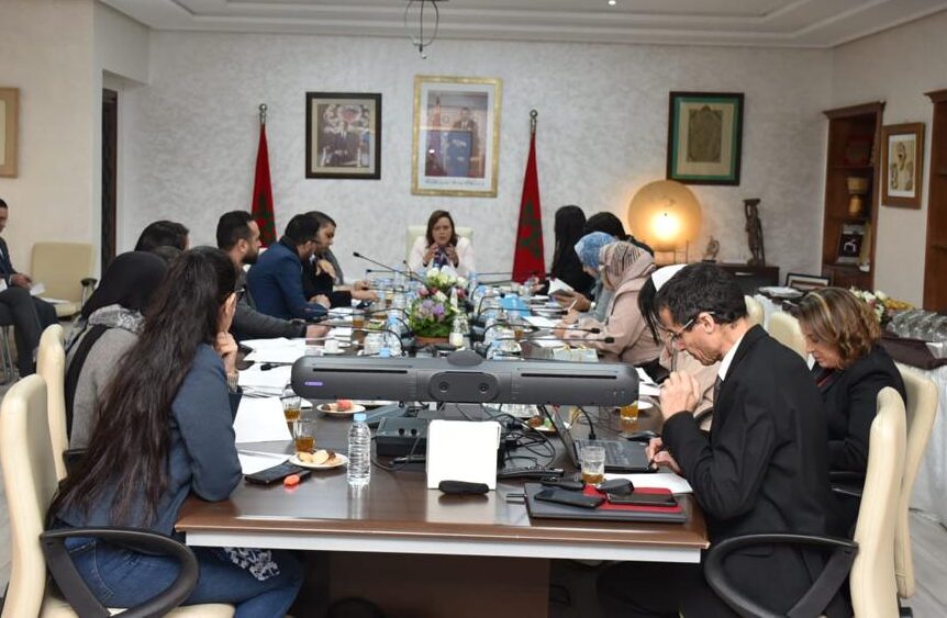  وزيرة التضامن والإدماج الاجتماعي والأسرة تكشف عن تفاصيل برنامج "جسر" لتقوية "صمود الأسرة المغربية" 