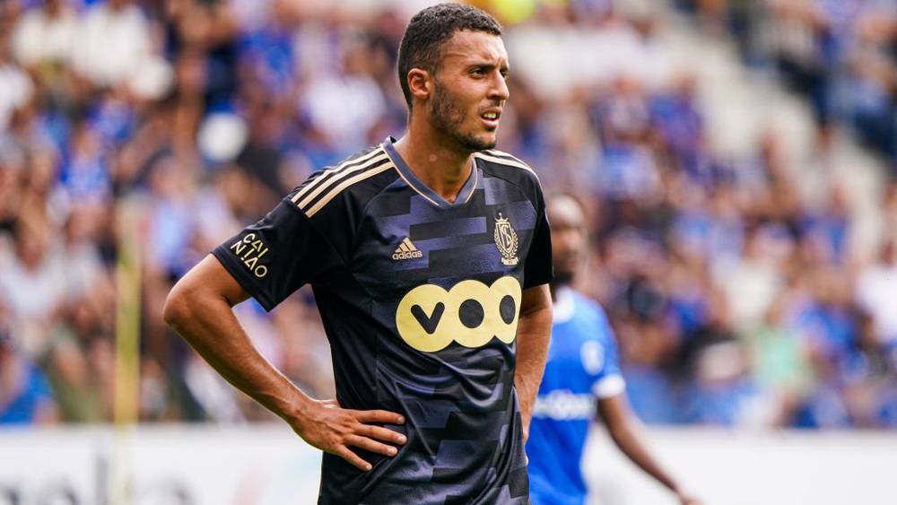 الدولي المغرب سليم أملاح يوقع لفريق "بلد الوليد" الإسباني