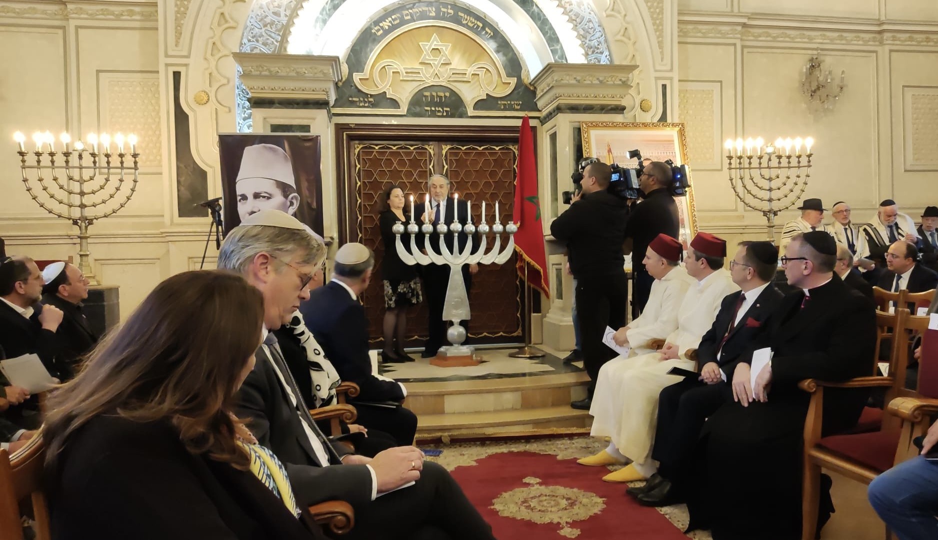  في سابقة من نوعها.. البعثة الدبلوماسية الإسرائيلية تحيي ذكرى المحرقة النازية بالمغرب وتتذكر حماية الملك محمد الخامس لليهود 