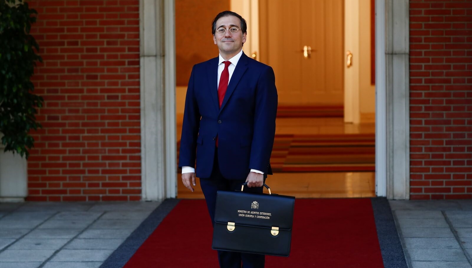  وزير الخارجية الإسباني يؤكد افتتاح الجمارك التجارية بسبتة ومليلية سيكون قبل الاجتماع الرفيع مع المغرب 