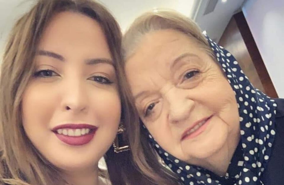  بأسلوب الجيش الإسرائيلي.. السلطات الجزائرية تداهم منزل عائلة أميرة بوراوي وتعتقل والدتها البالغة من العمر 71 عاما 