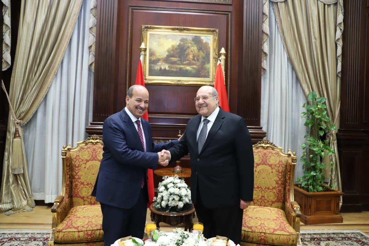  رئيس مجلس المستشارين المغربي يُشيد بمواقف مصر الداعمة للمغرب إقليميا ودوليا خلال لقائه بالقاهرة مع رئيس مجلس الشيوخ المصري 