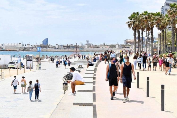 إسبانيا تستقبل 71,6 مليون سائح خلال سنة 2022