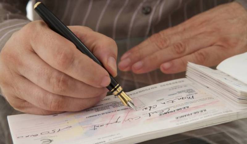  بنك المغرب يُوضح الفرق بين الشيك المشطوب والشيك غير القابل للتظهير والشيك المصدق 