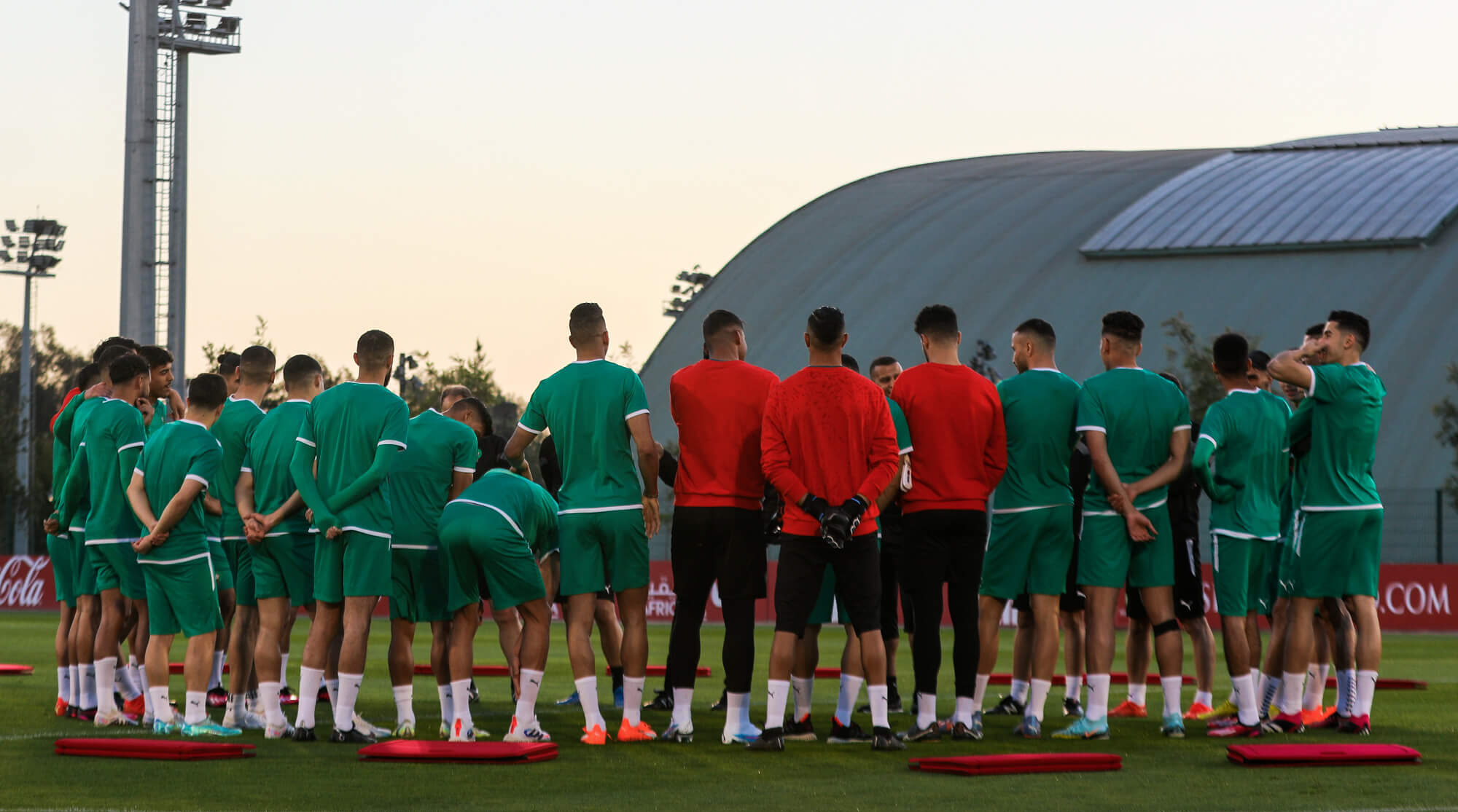  جهود لتأهيل أشرف حكيمي من الإصابة قبل مواجهة البرازيل 