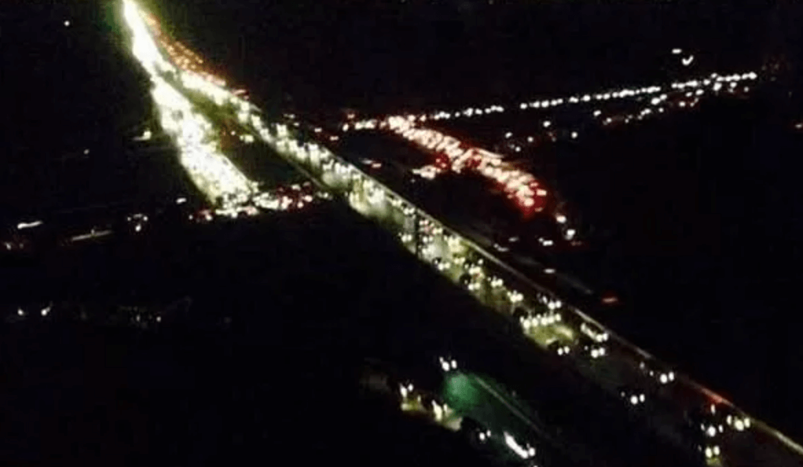 مصدر من المكتب الوطني للماء والكهرباء: حريق بمحطة تحويل الكهرباء تابعة لـ"ريضال" تسبب في انقطاع التيار الكهربائي على أحياء من العاصمة الرباط