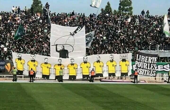  حملة أنصار الرجاء تضع التحكيم المغربي تحت المجهر.. والجامعة تدرس إحداث ثورة تغيير داخل المنظومة‎‎ 